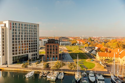 Scanport Glasværk og havnen set fra Ferrings domicil